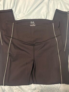 IVL leggings, size 10